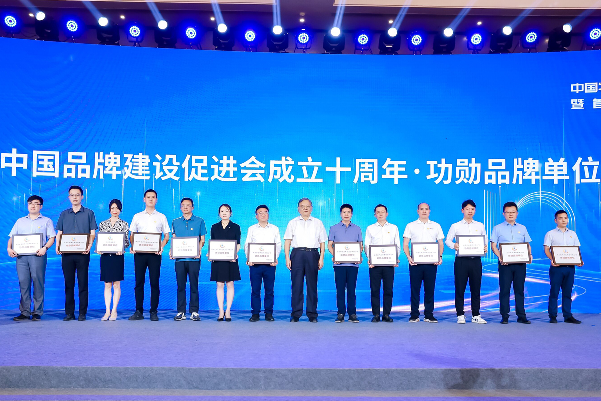 1715648715553904V1SF.jpg 1715648715553904V1SF.jpg